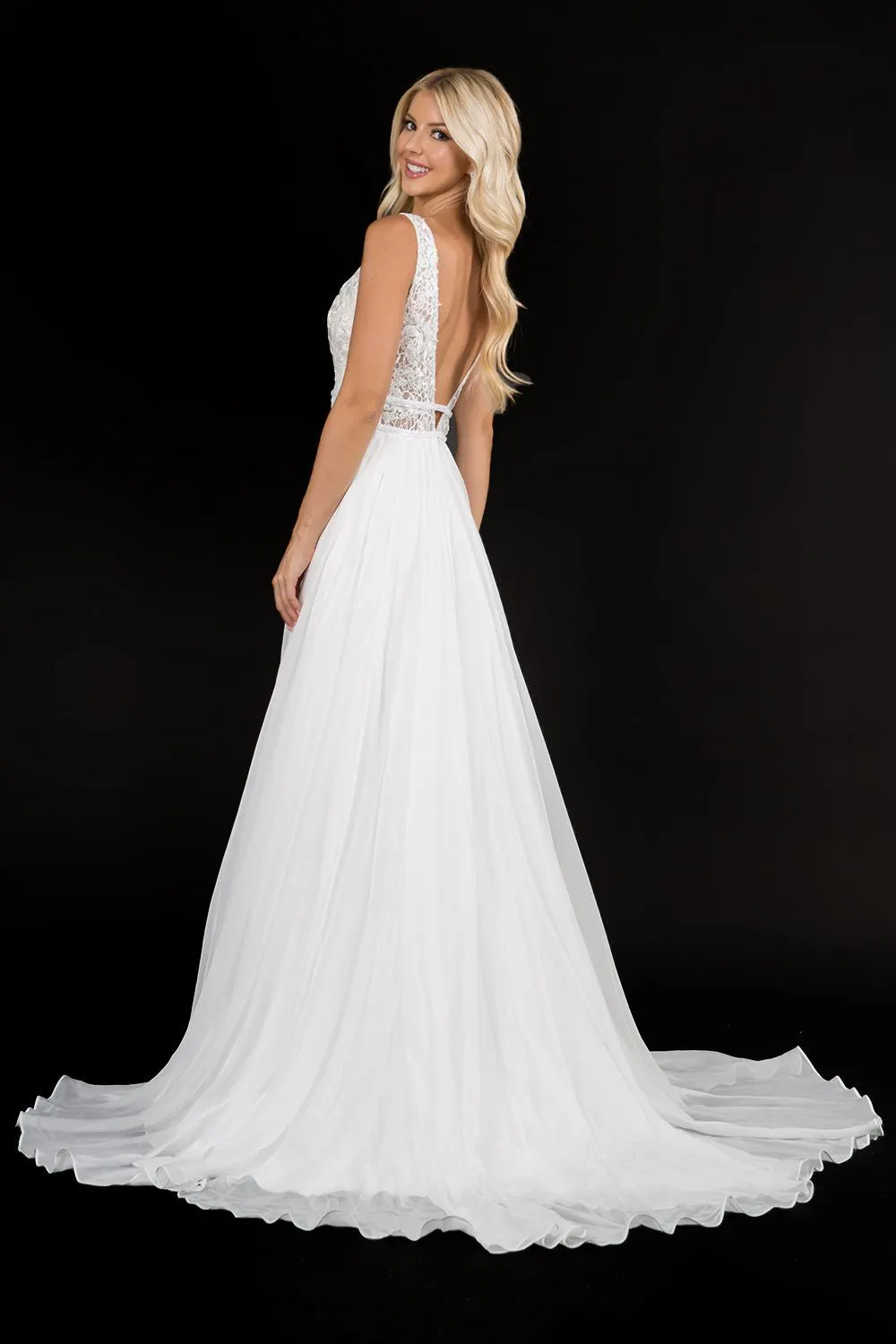 Nina Canacci 2205 lace plunging neckline long wedding dress size 10 with train chiffon